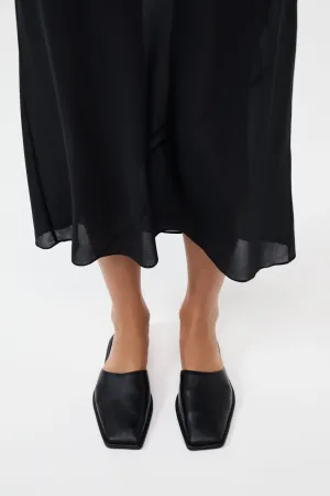 Soft Square Toe Flat - Black