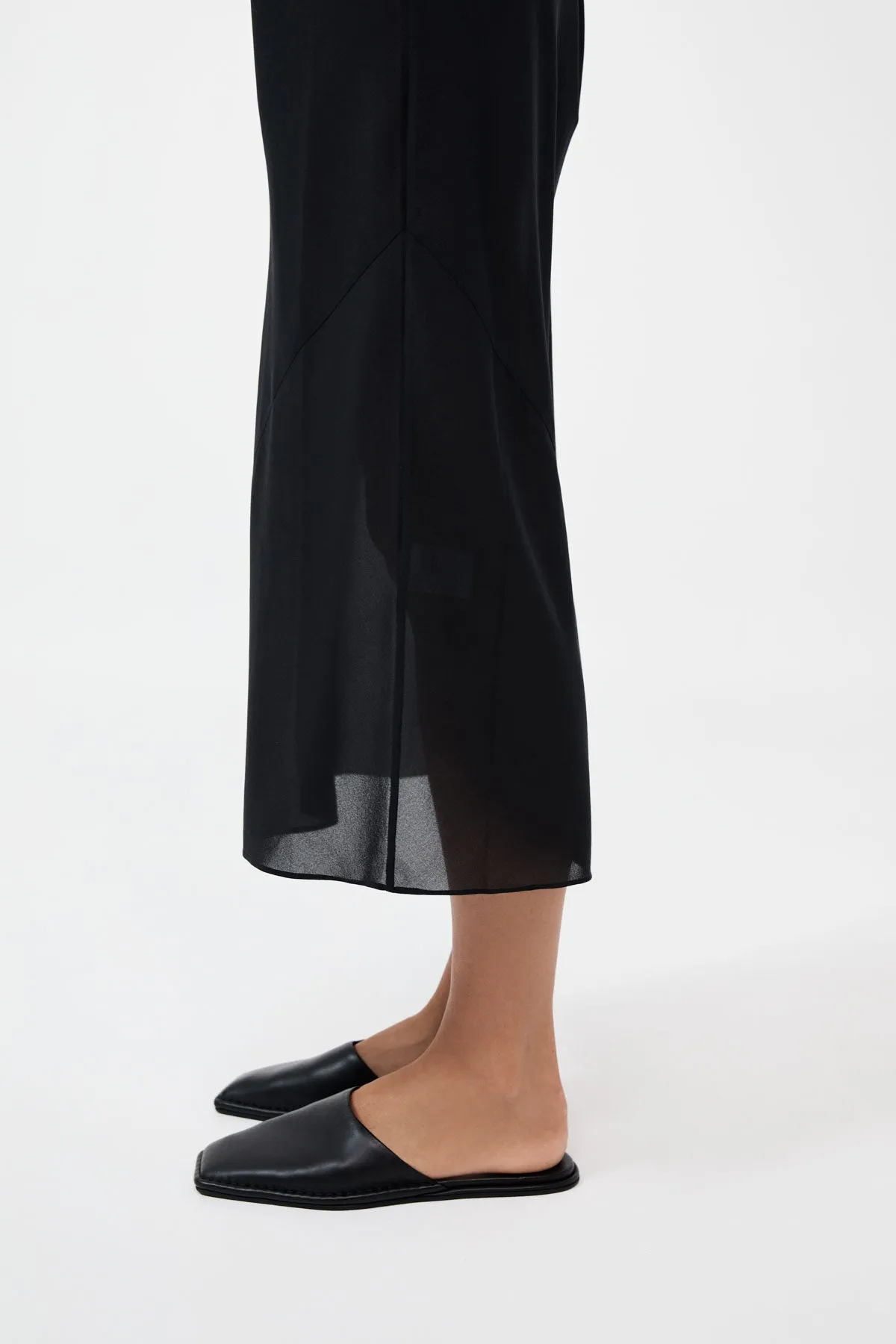 Soft Square Toe Flat - Black