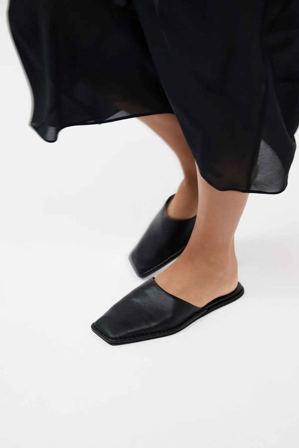 Soft Square Toe Flat - Black