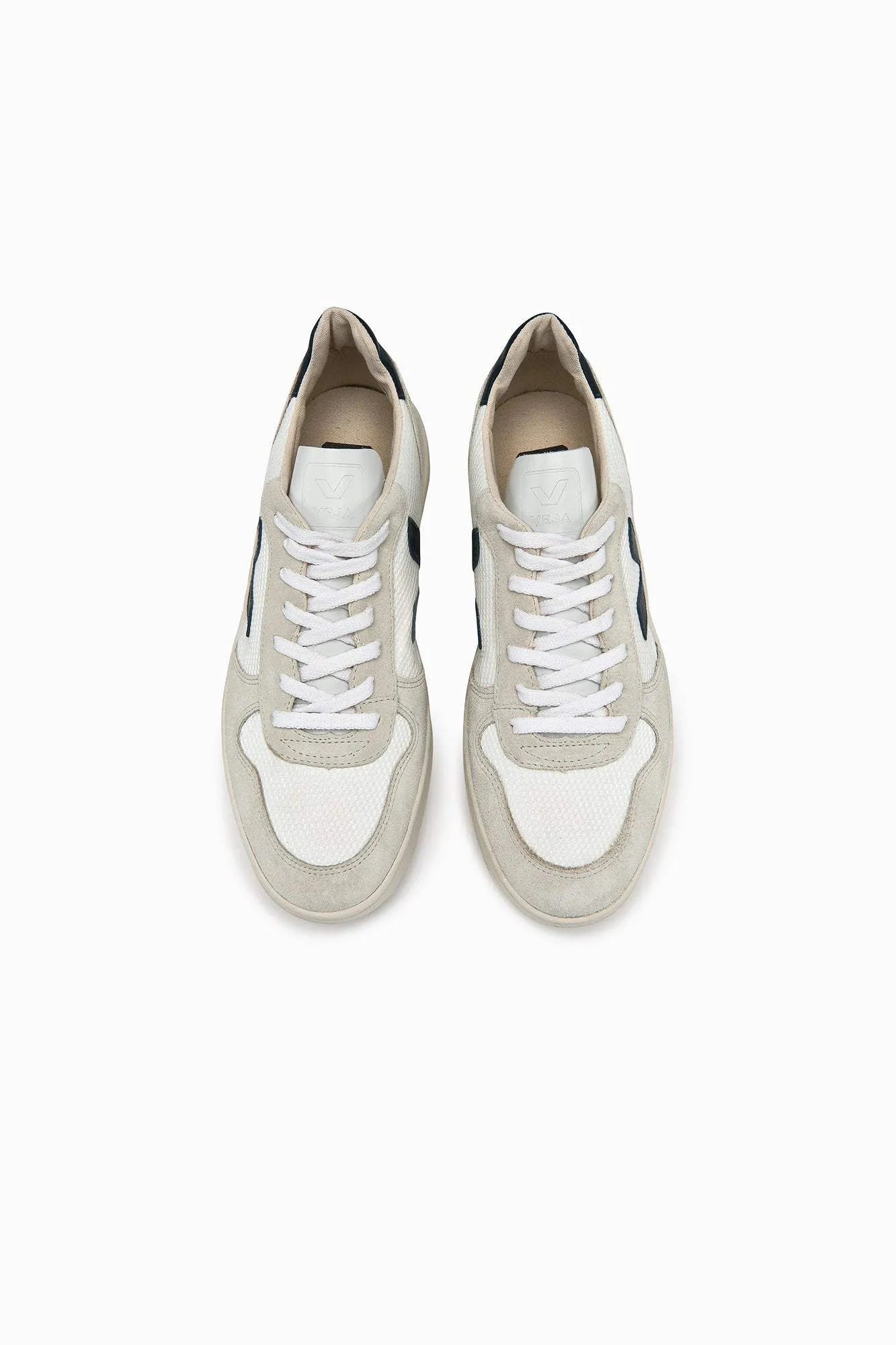 VEJA Women's V-10 - White Nautico