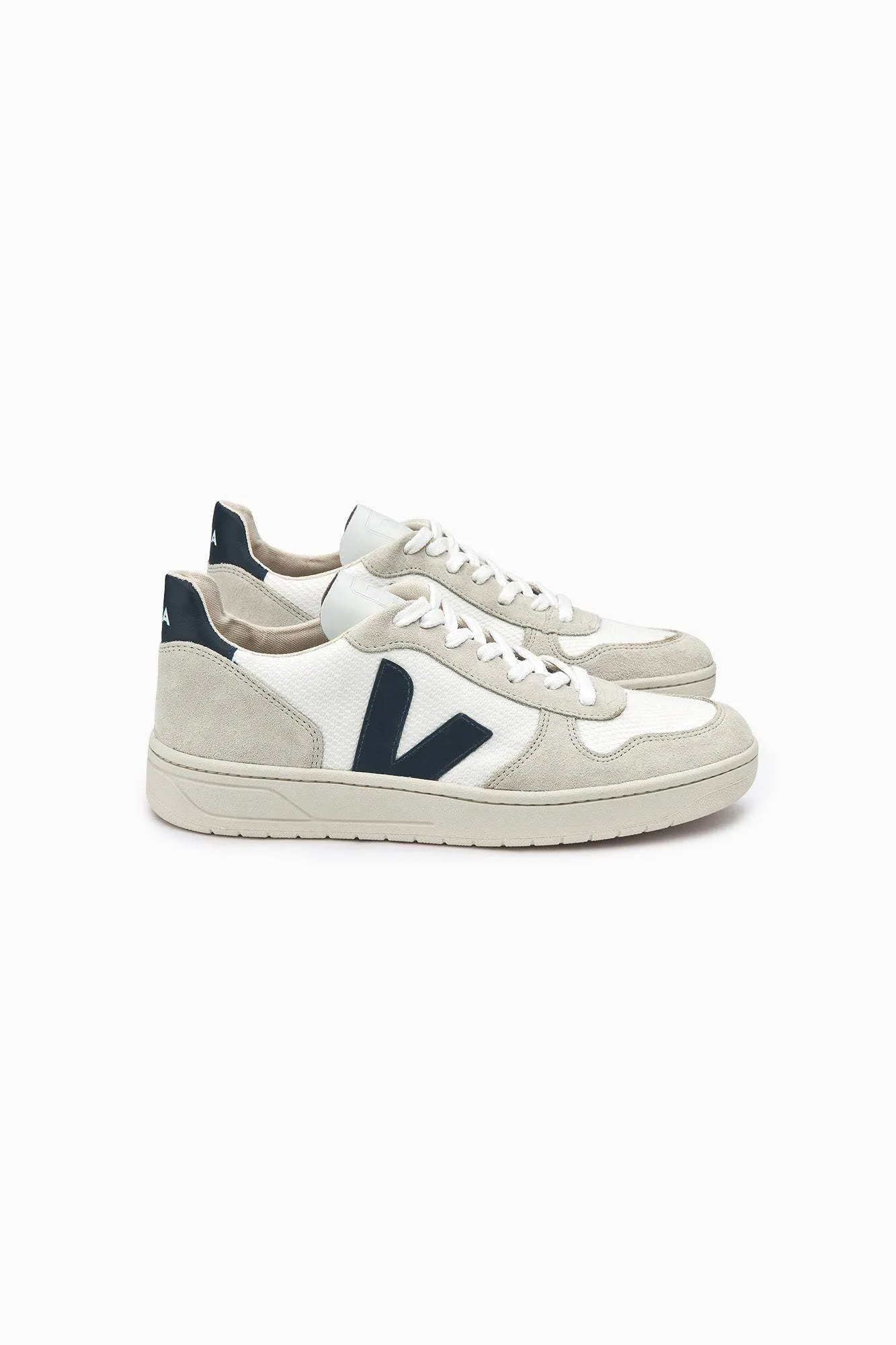 VEJA Women's V-10 - White Nautico